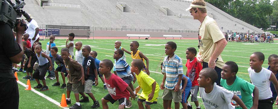 Football Clinic Focuses on Injury Prevention